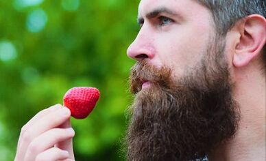 Eat berries to improve power